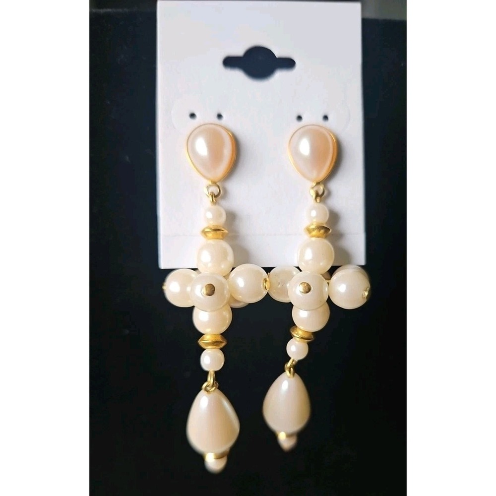 Lustrious Faux Peal Drop Earring Pierced Post Vintage Gold Tone